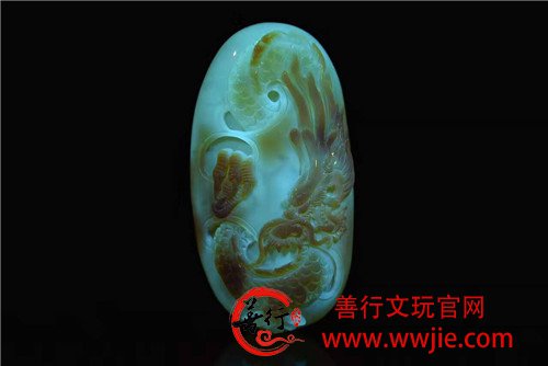  火龙牌一块，蜡质俏色红润