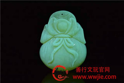  立体钱袋一枚，满蜡鸡油黄好品质