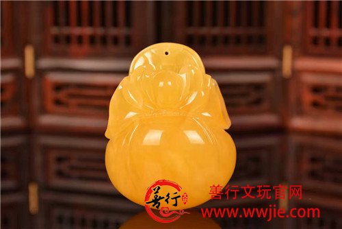  立体钱袋一枚，满蜡鸡油黄好品质