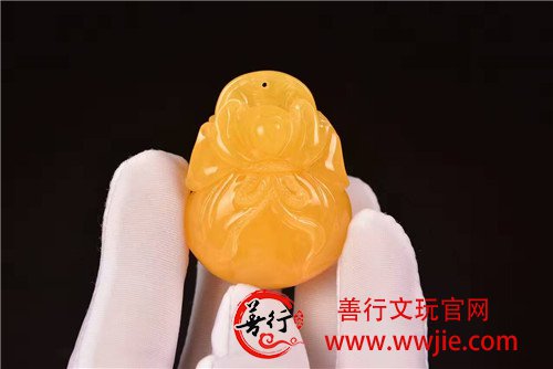  立体钱袋一枚，满蜡鸡油黄好品质