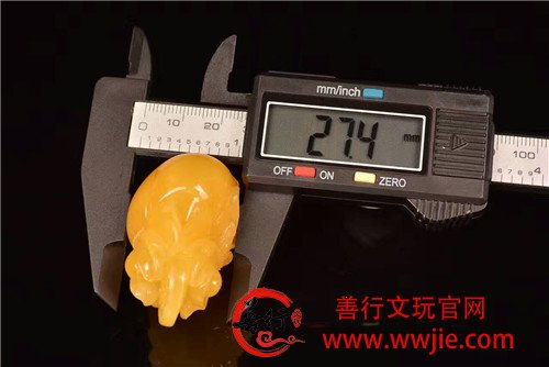  立体钱袋一枚，满蜡鸡油黄好品质
