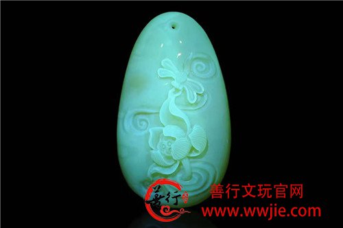 精挑鸡油黄好料蜜蜡吊坠