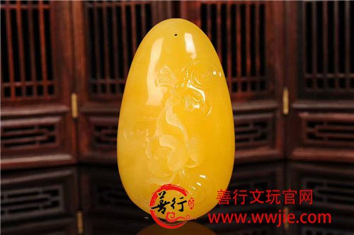 精挑鸡油黄好料蜜蜡吊坠