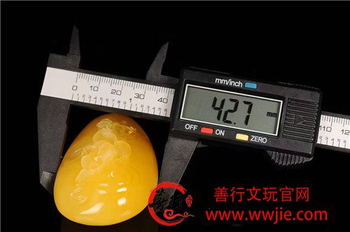 精挑鸡油黄好料蜜蜡吊坠