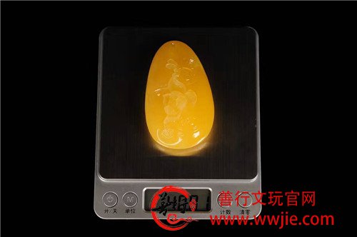精挑鸡油黄好料蜜蜡吊坠