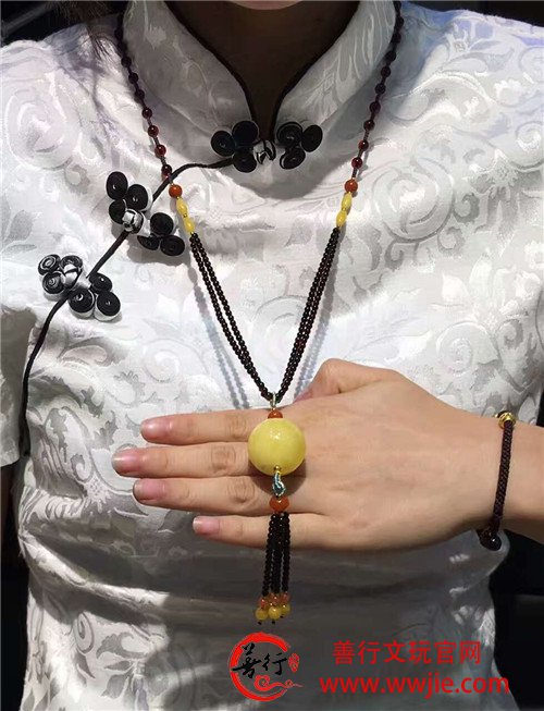 天然精编血泊链白花圆珠项链