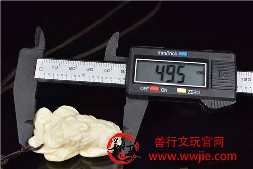 极品、骨瓷白立体精雕貔貅