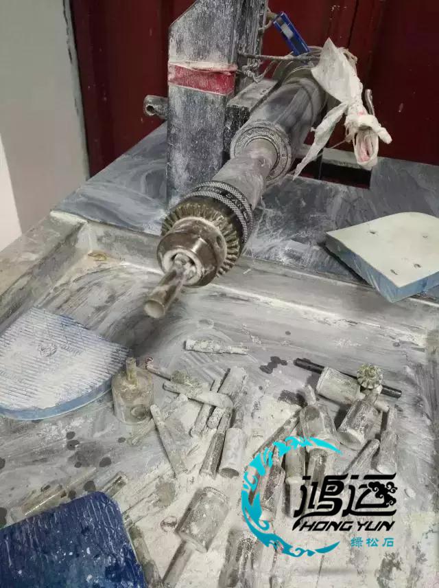 鸿运绿松石：教你如何利用绿松石边角料？