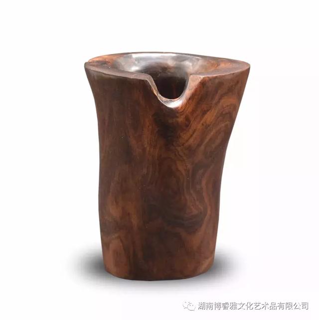 品鉴：黄花梨笔筒