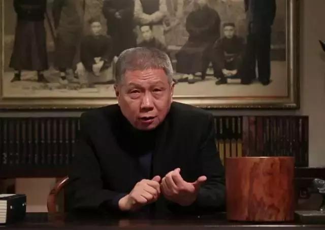 一个黄花梨笔筒，值一套房