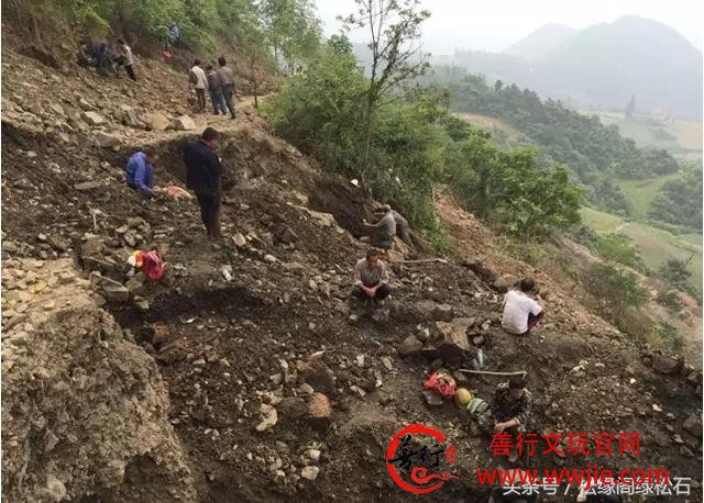 绿松石老坑矿封矿，山农挖山辛苦危险，珍惜珍惜