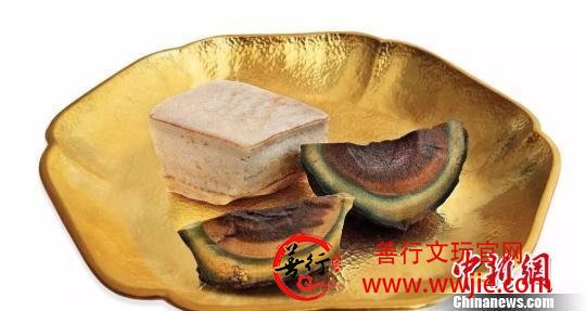 阿拉善戈壁玛瑙石“皮蛋豆腐”以120.7万元成交