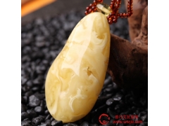 蜜蜡戴久了出现白花，白花蜜蜡返花返白是怎么