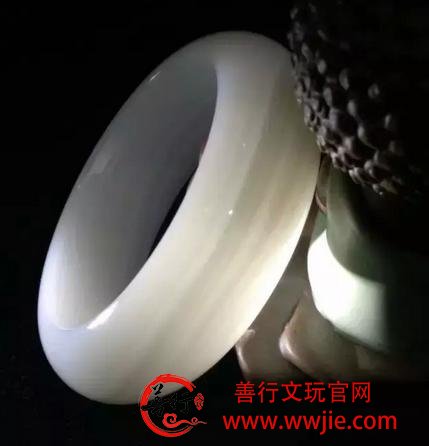 砗磲百问：如何购买一副好的砗磲手镯？