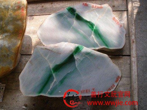 翡翠入门必读：木那翡翠和莫西沙翡翠特点