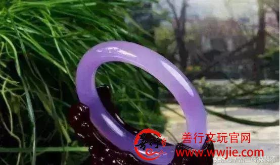 花70万在缅甸买的翡翠摆件，回国后竟只值几千块！