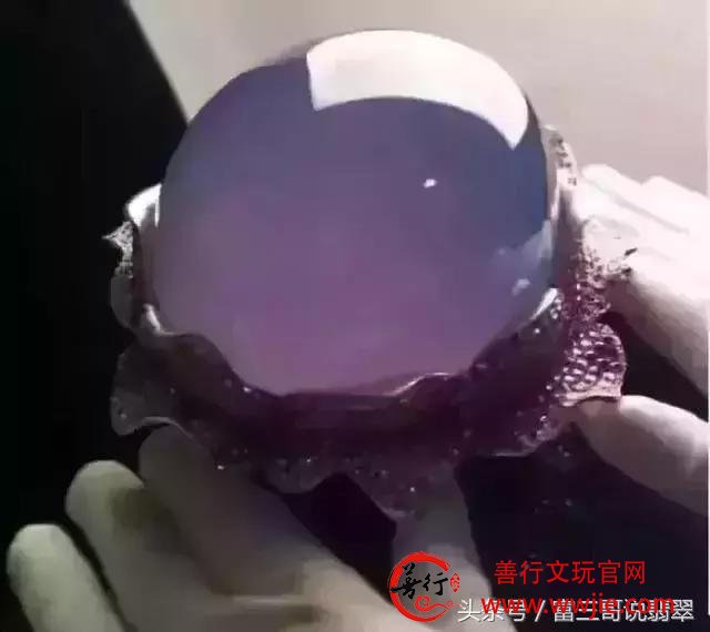 花70万在缅甸买的翡翠摆件，回国后竟只值几千块！