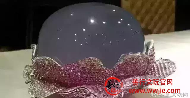 花70万在缅甸买的翡翠摆件，回国后竟只值几千块！