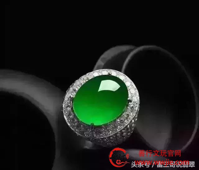 花70万在缅甸买的翡翠摆件，回国后竟只值几千块！