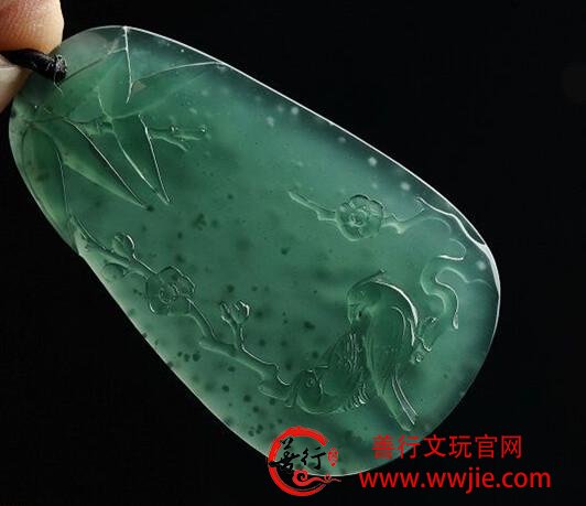 翡翠很漂亮，但你知道翡翠的内部特征吗？