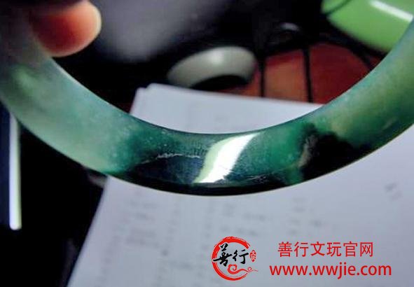 翡翠知识 | 翡翠“瑕疵”知多少？