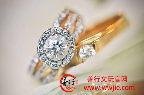 对戒与婚戒是一个意思吗？